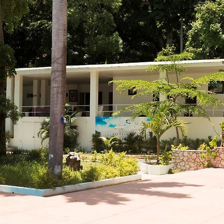 Le Grand Hotel Beck Cap-Haitien Exterior photo