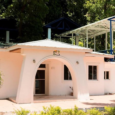 Le Grand Hotel Beck Cap-Haitien Exterior photo